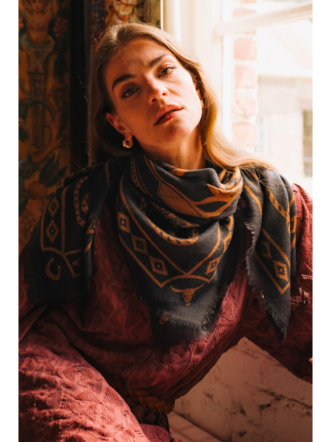 Foulard carré laine ANTAN RODEO MOTEL BLACK 100