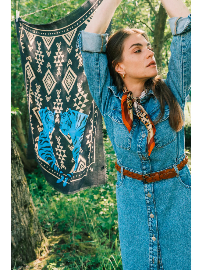 Foulard carré laine ANTAN THE TWIN TIGERS 100