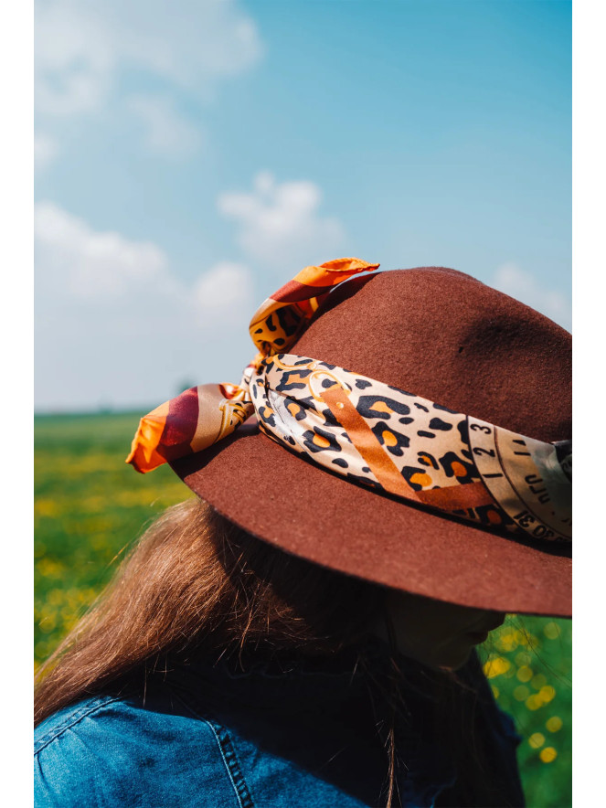 Foulard carré soie ANTAN THE SAFARI GIRL GEAR 70