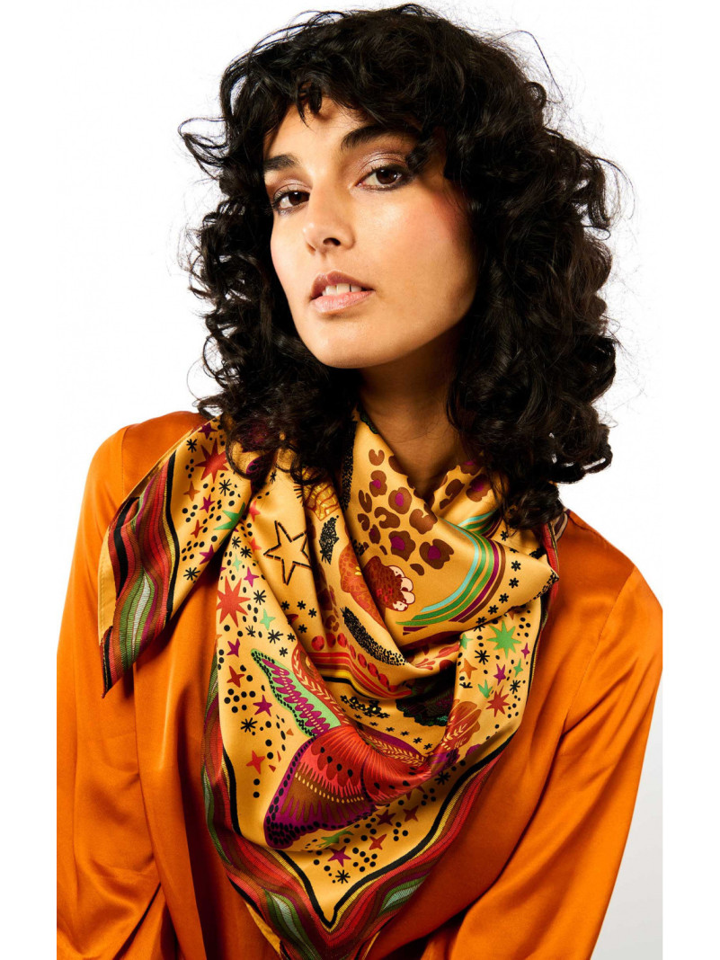 Foulard Wild CRAZY WORLD MEDIUM
