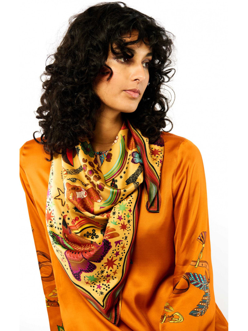 Foulard Wild CRAZY WORLD MEDIUM