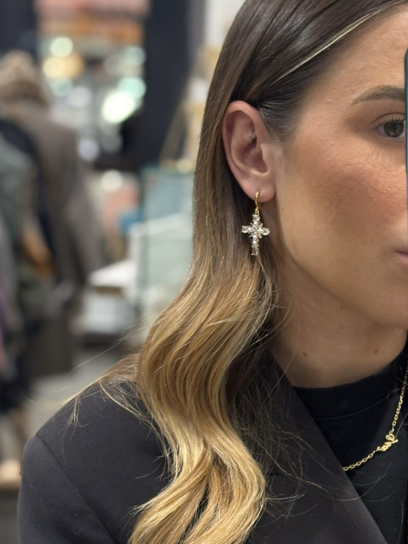 Boucles d'oreilles By Garance IZAK CROIX PERLÉE