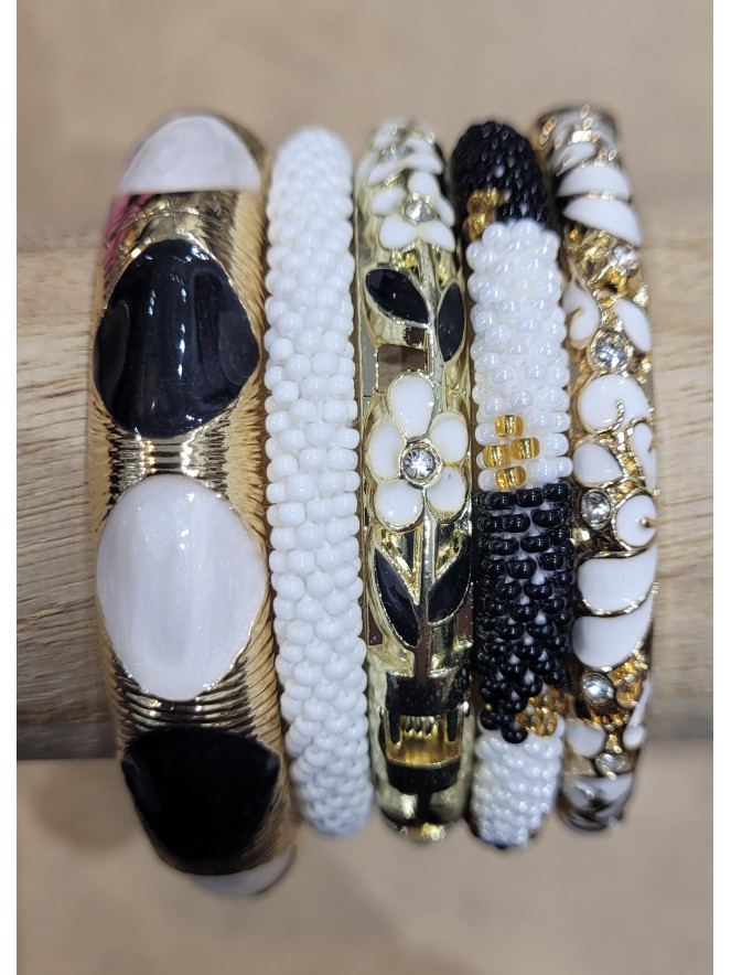 Composition de 5 bracelets Népalais et Thaïlandais NOIR BLANC