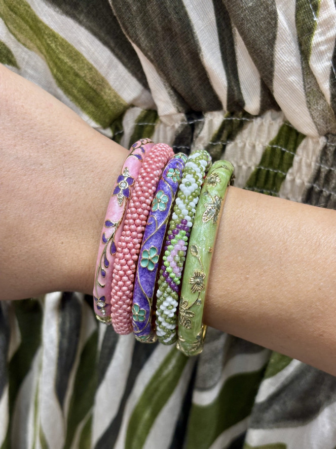 Composition de 5 bracelets Népalais et Thaïlandais VERT VIOLET ROSE