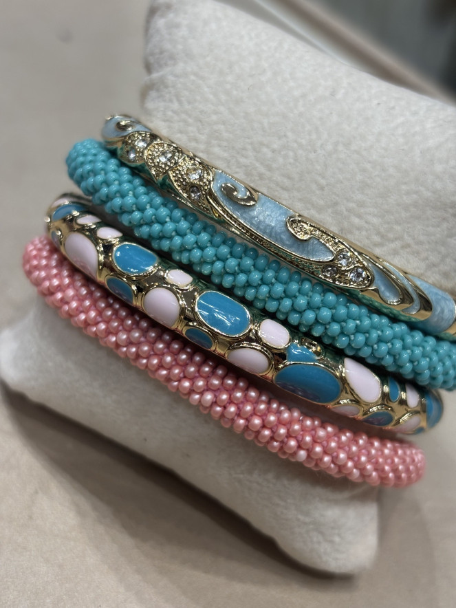Composition de 4 bracelets Népalais et Thaïlandais ROSE TURQUOISE