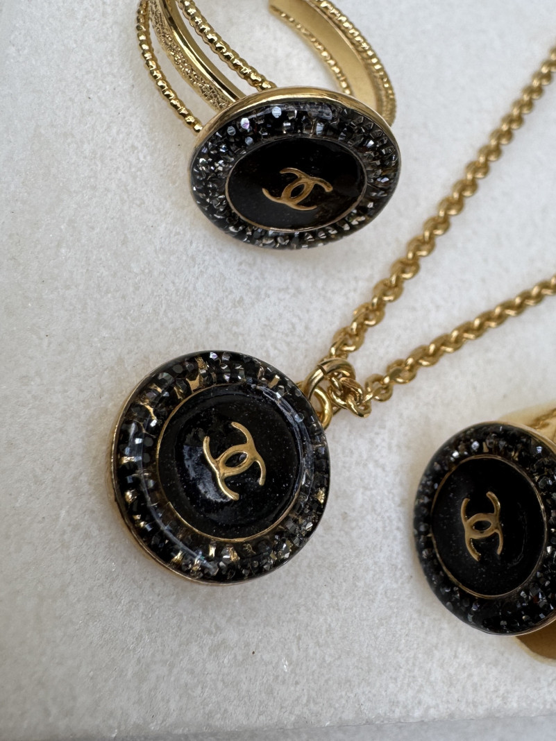 COLLIER TWICE ÉMAIL NOIR STRASS