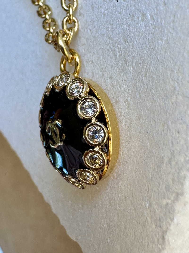 COLLIER TWICE BOUTON NOIR STRASS