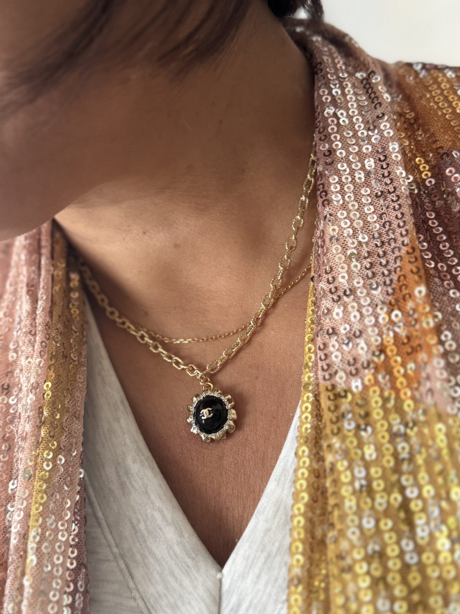COLLIER TWICE BOUTON FLEUR NOIR STRASS