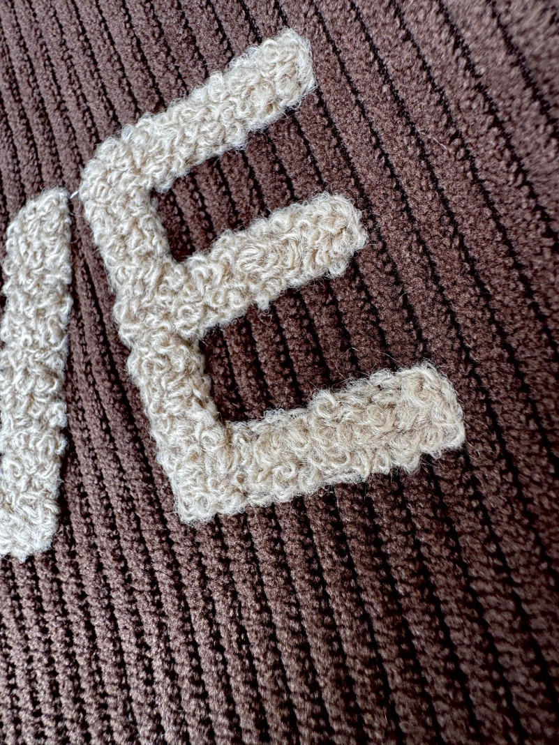 Pochette VELOURS LOVE chocolat