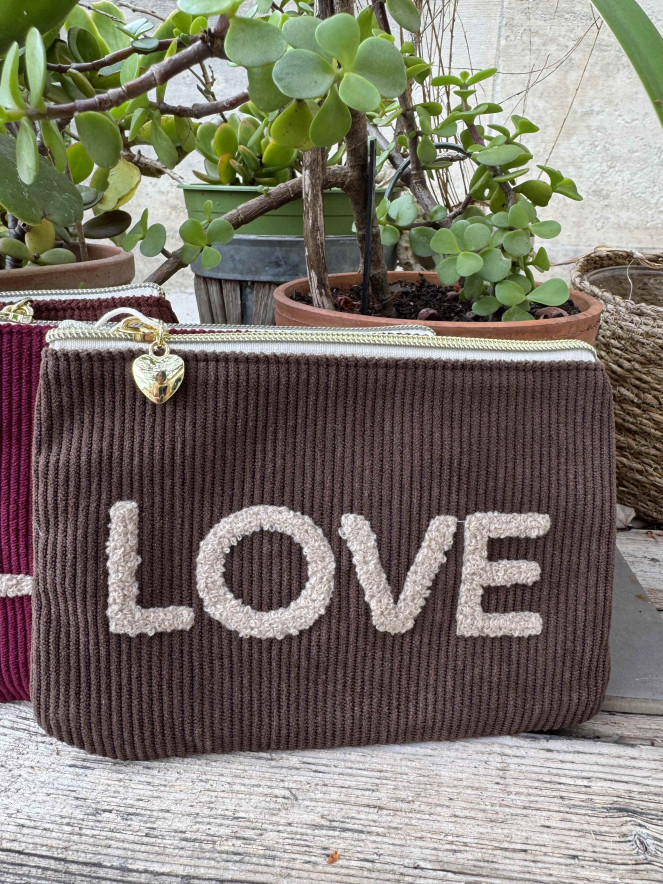 Pochette VELOURS LOVE chocolat
