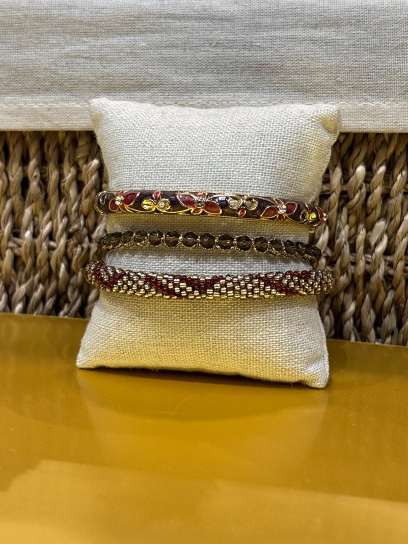 Composition de 3 bracelets Népalais et Thaïlandais bordeaux marron
